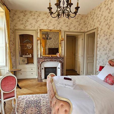 Chateau De Montpatey Bed & Breakfast Couches Exterior photo